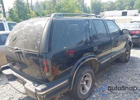 1998 Chevrolet Blazer Ls z USA, uszkodzony, nr VIN 1GNCS13W8W2119822